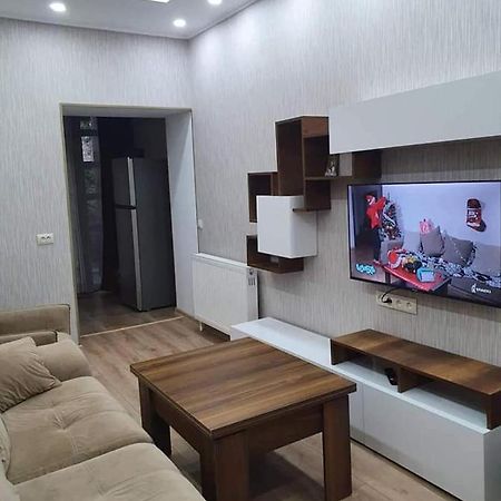 Nari Apartment Bordzjomi Buitenkant foto