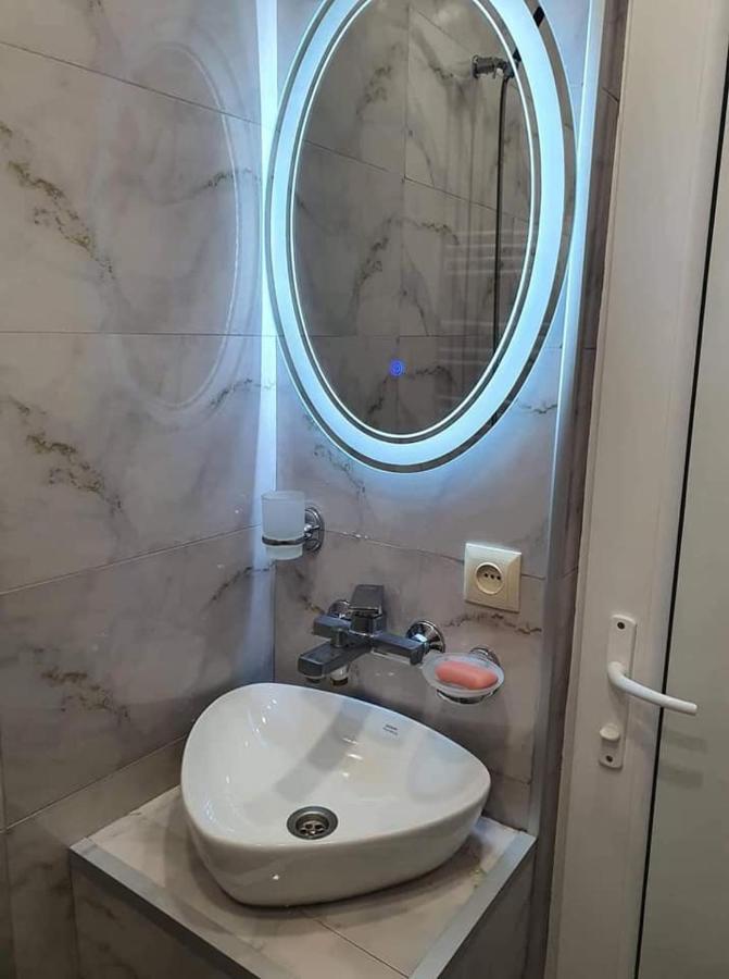Nari Apartment Bordzjomi Buitenkant foto